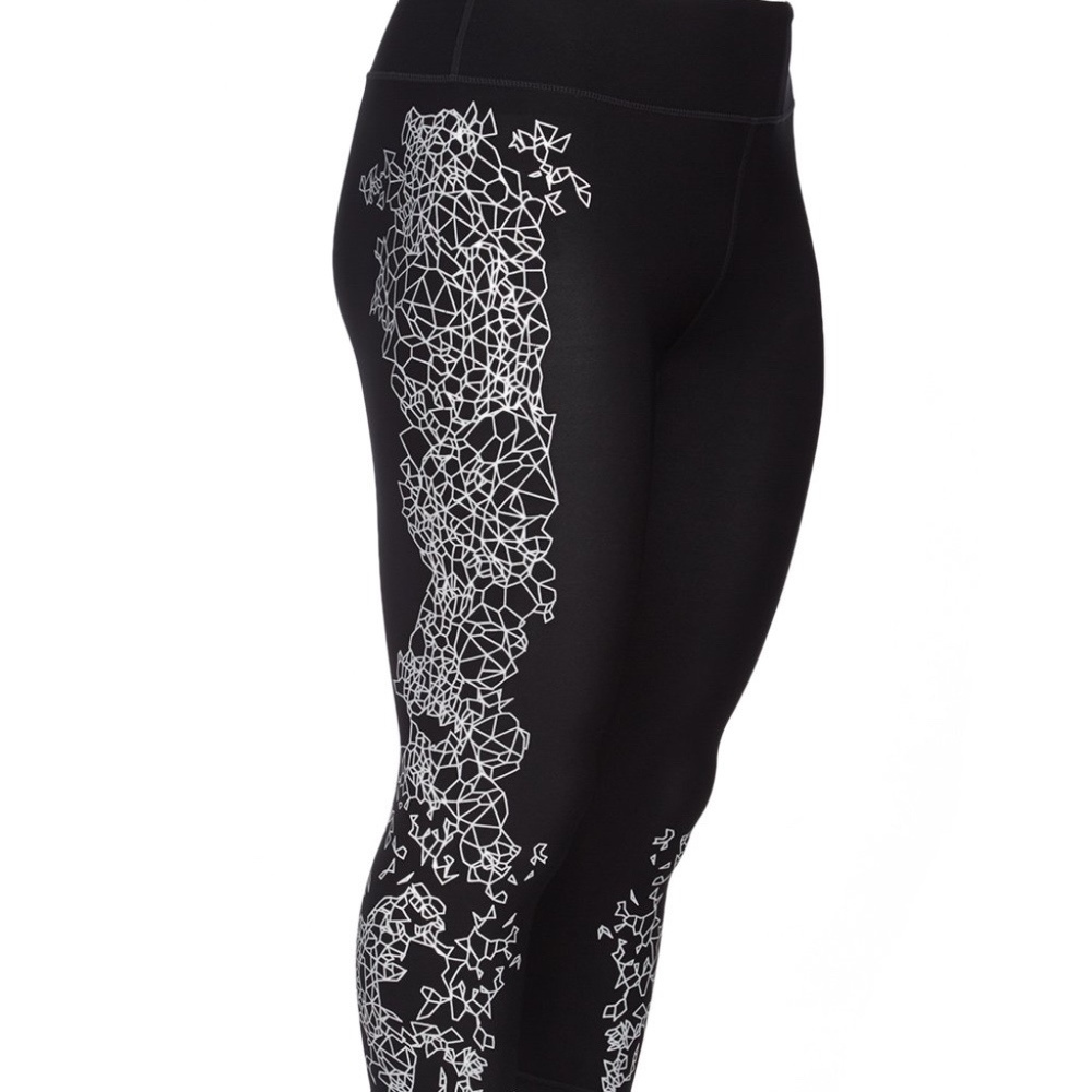 NWT RCTIV8 * Women * Kaleidoscope Capri * Size S